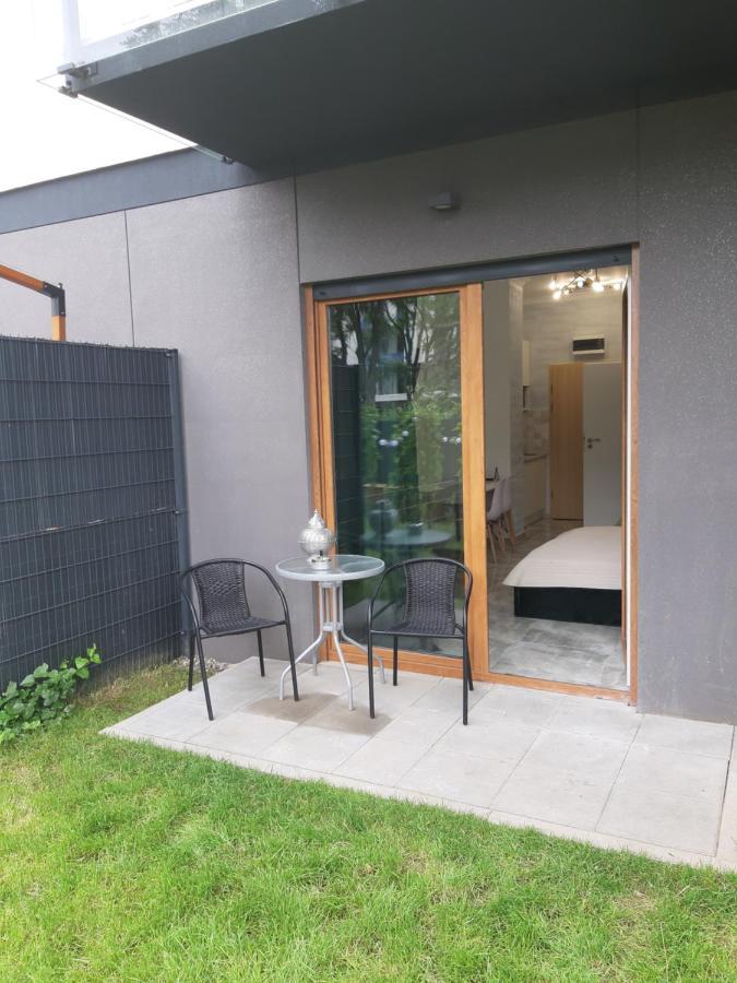 Na Grobli 20 Apartament Z Ogrodkiem 弗罗茨瓦夫 外观 照片