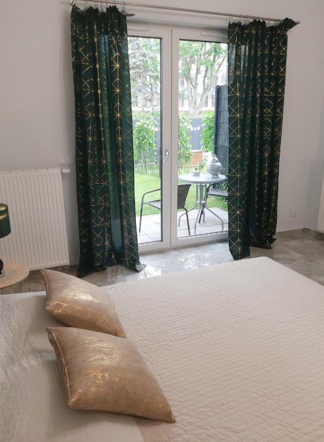 Na Grobli 20 Apartament Z Ogrodkiem 弗罗茨瓦夫 外观 照片
